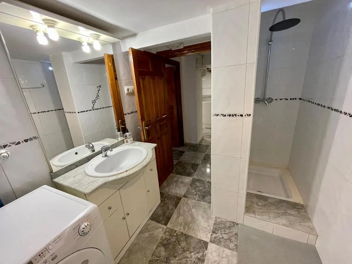 Espacioso Piso Con Entrada Independiente En Part Alta De Tarragona! Apartment